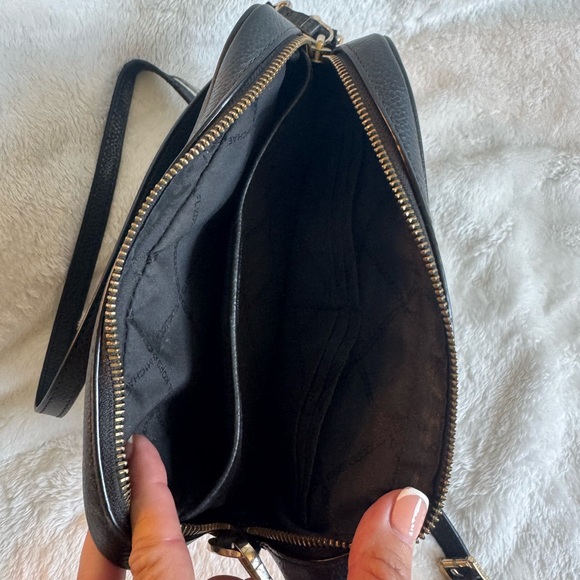 Michael Kors Black Crossbody Bag - Picture 4 of 8
